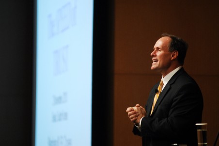 Stephen M.R. Covey over leiderschap en vertrouwen